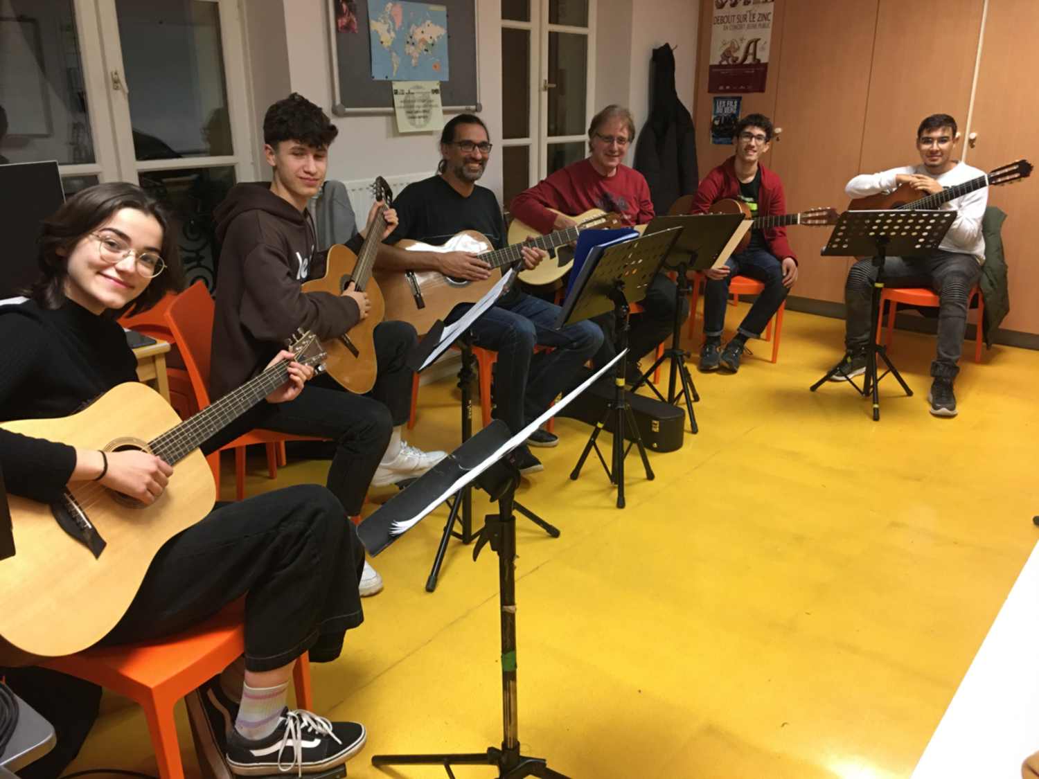 Cours guitare adultes MJC*