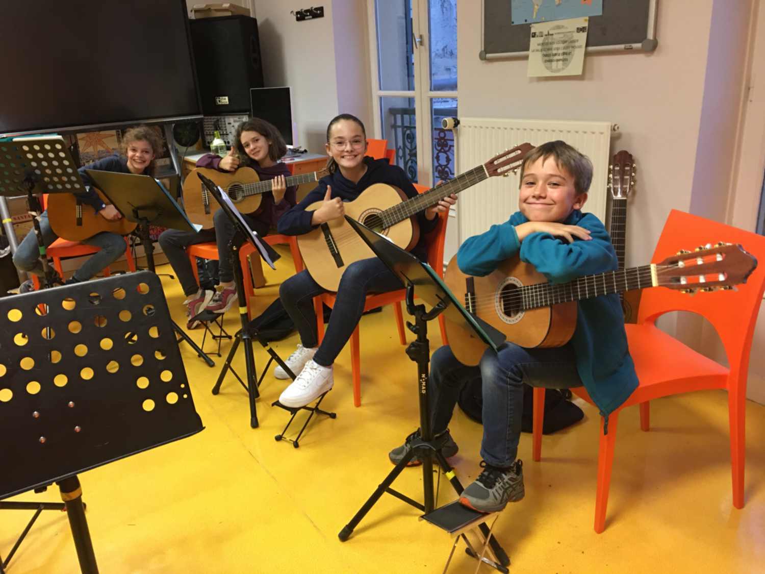 Cours guitare enfants MJC